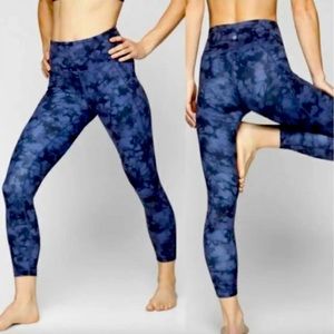 Athleta Salutation 7/8 Tie Dye Tights SP